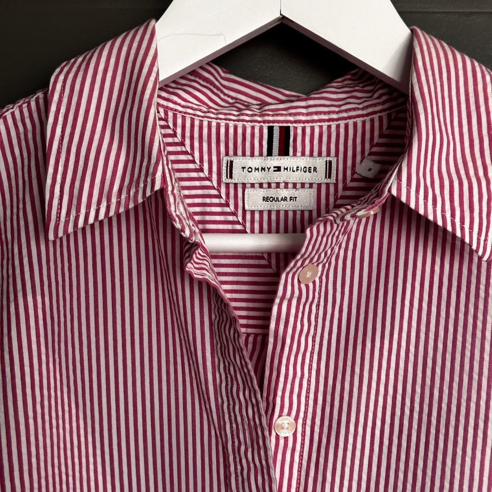 Tommy Hilfiger Seersucker Button-Down Shirt (women’s 8)—regular fit